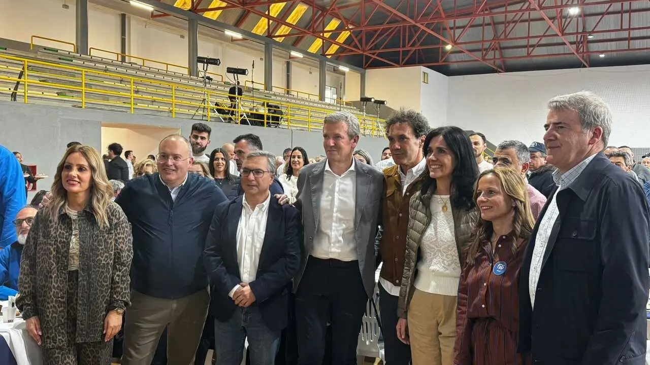 El secretario general del PP, Miguel Tellado, participa en la primera Romer&iacute;a popular en O Carballi&ntilde;o, Ourense