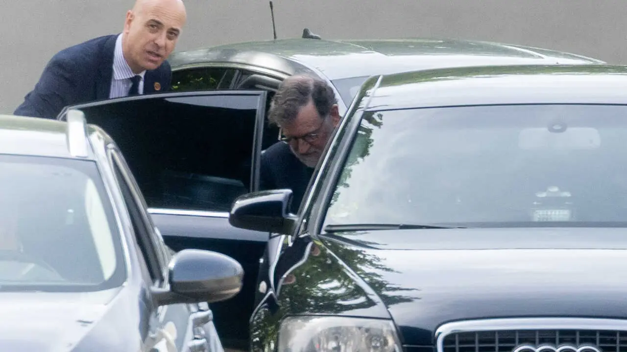 El expresidente del Gobierno, Mariano Rajoy, a su salida de la Audiencia Nacional, a 23 de abril de 2026, en San Fernando, Madrid (Espa&ntilde;a).