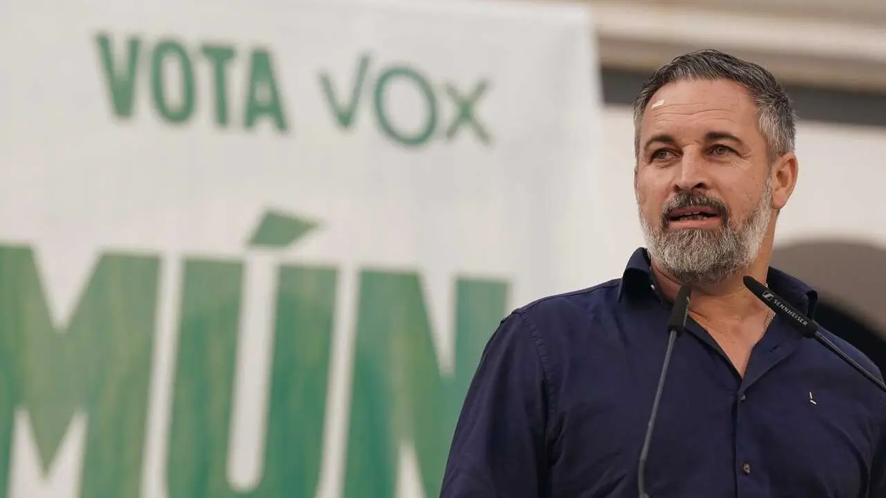El presidente de Vox, Santiago Abascal, participa en un acto de campa&ntilde;a electoral andaluza. Imagen de archivo.