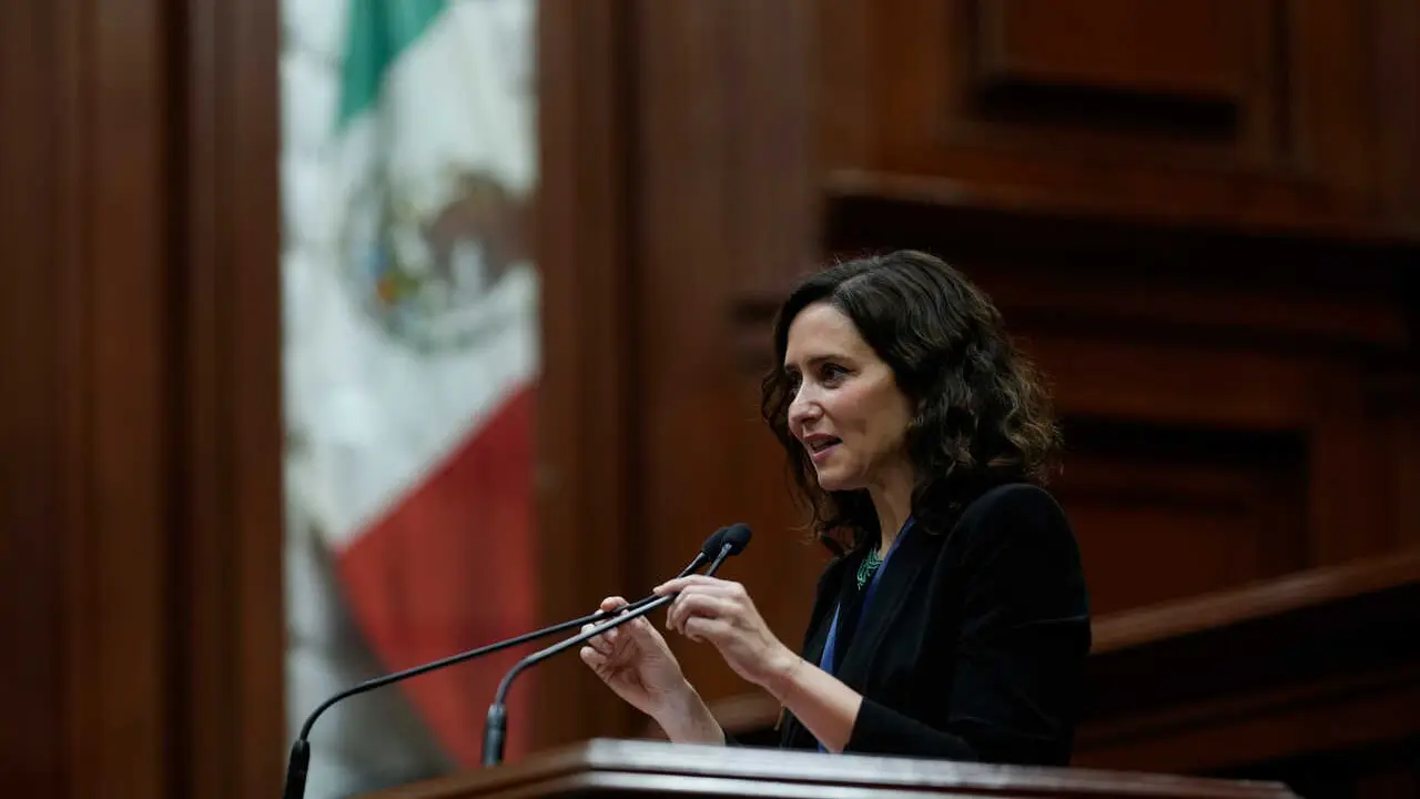 La presidenta de la Comunidad de Madrid, Isabel D&iacute;az Ayuso, tras recibir la Medalla de Aguascalientes en M&eacute;xico.