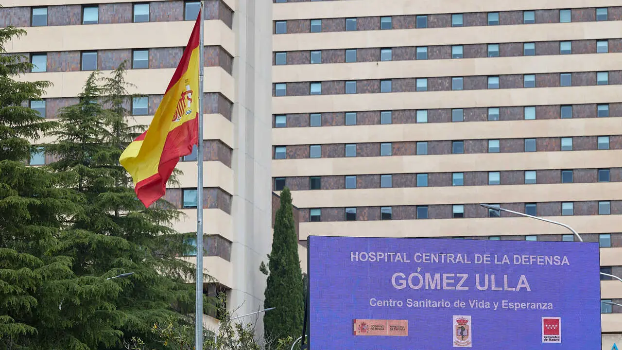 Fachada del Hospital Central de La Defensa G&oacute;mez Ulla