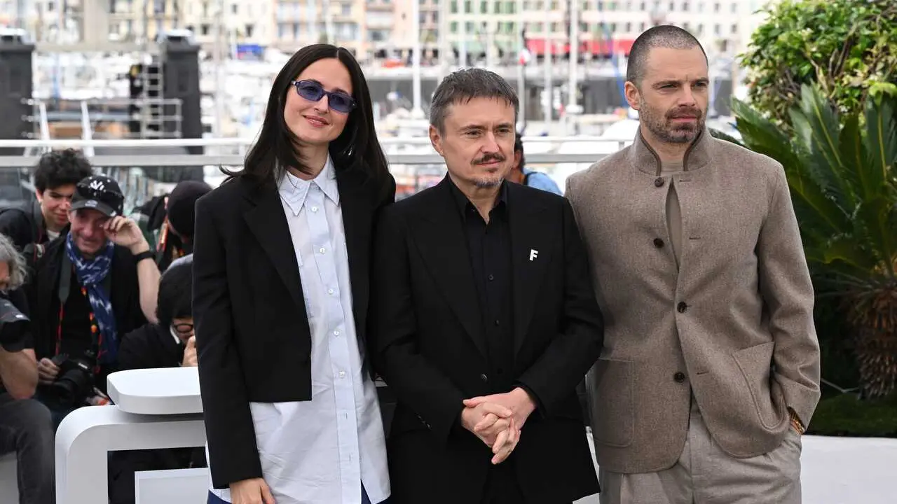 19 May 2026, France, Cannes: (L-R) Norwegian actress Renate Reinsve, Romanian filmmaker Cristian Mungiu and Romanian-American actor Sebastian Stan pose during the photocall for the film Fjord at the 79th Cannes Film Festival.