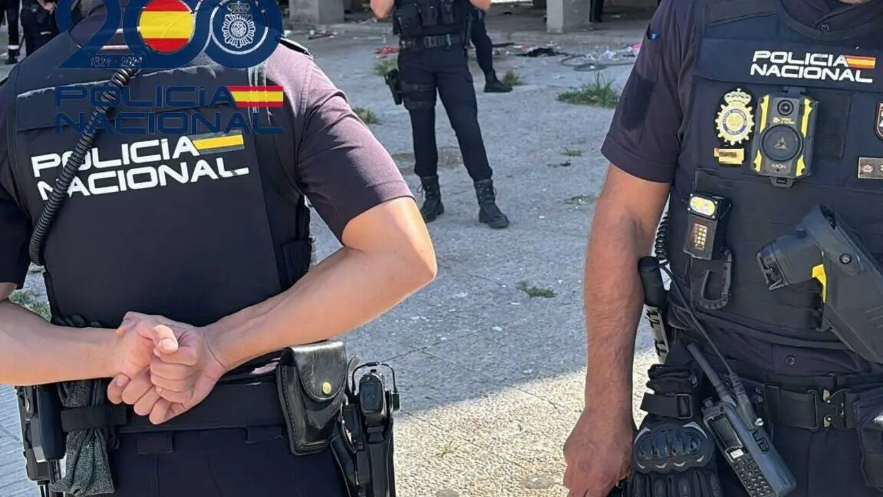 Archivo - Agentes de Polic&iacute;a Nacional