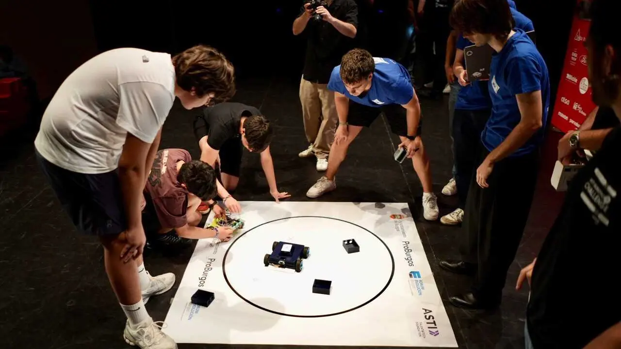 El X ASTI Robotics Challenge reconoce a los mejores talentos j&oacute;venes tecnol&oacute;gicos en la gran final celebrada en Burgos
