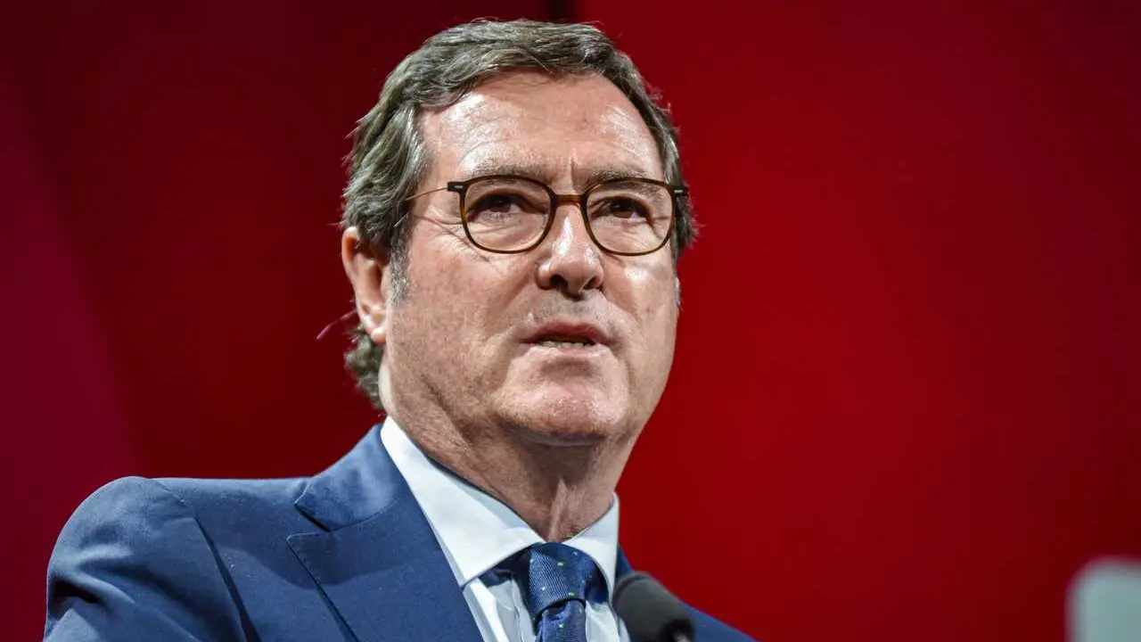 El presidente de la CEOE, Antonio Garamendi, durante la Asamblea General de Proclamaci&oacute;n del presidente y vocales de la Junta Directiva en la sede de Foment del Treball, a 18 de mayo de 2026, en Barcelona, Catalu&ntilde;a (Espa&ntilde;a). El acto institucional oficiali