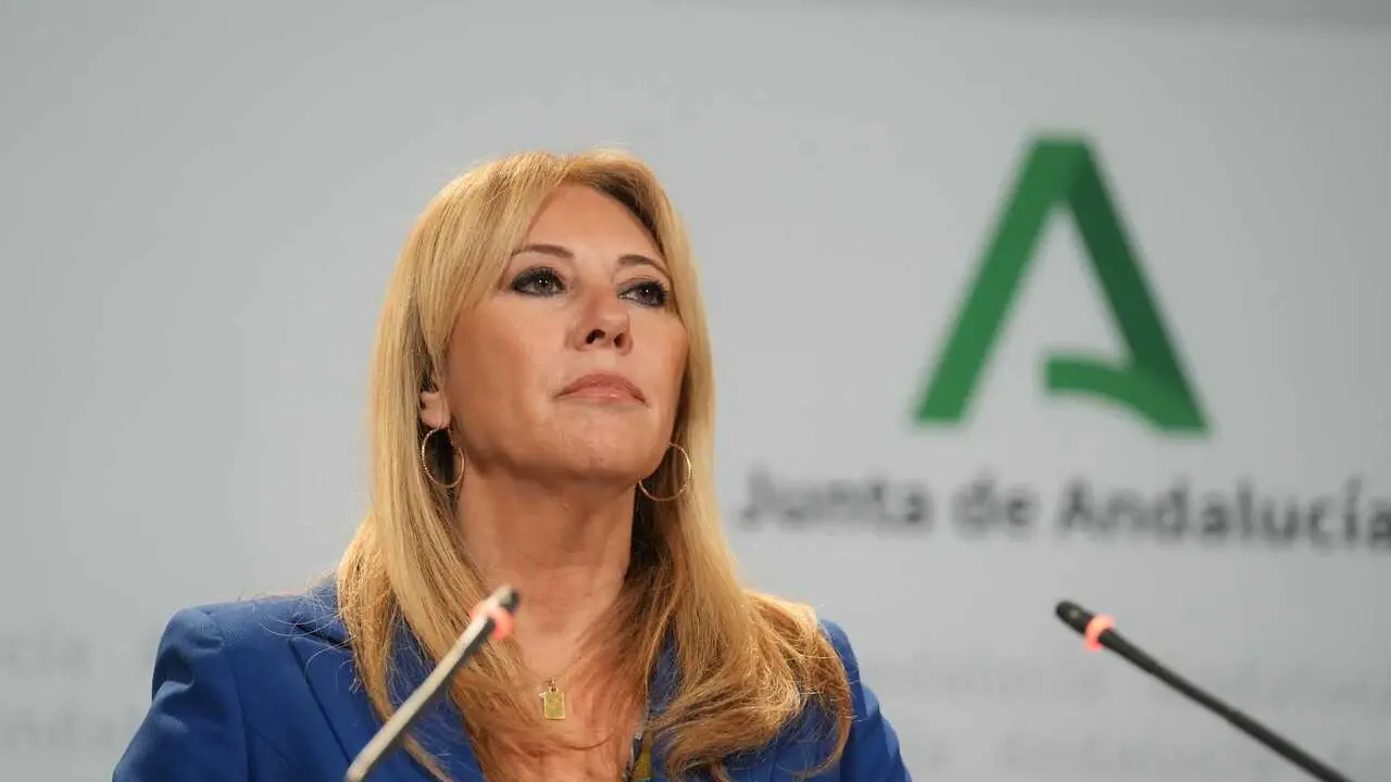 La consejera de Econom&iacute;a, Hacienda, Fondos Europeos y Di&aacute;logo Social de la Junta de Andaluc&iacute;a y portavoz del Gobierno en funciones, Carolina Espa&ntilde;a