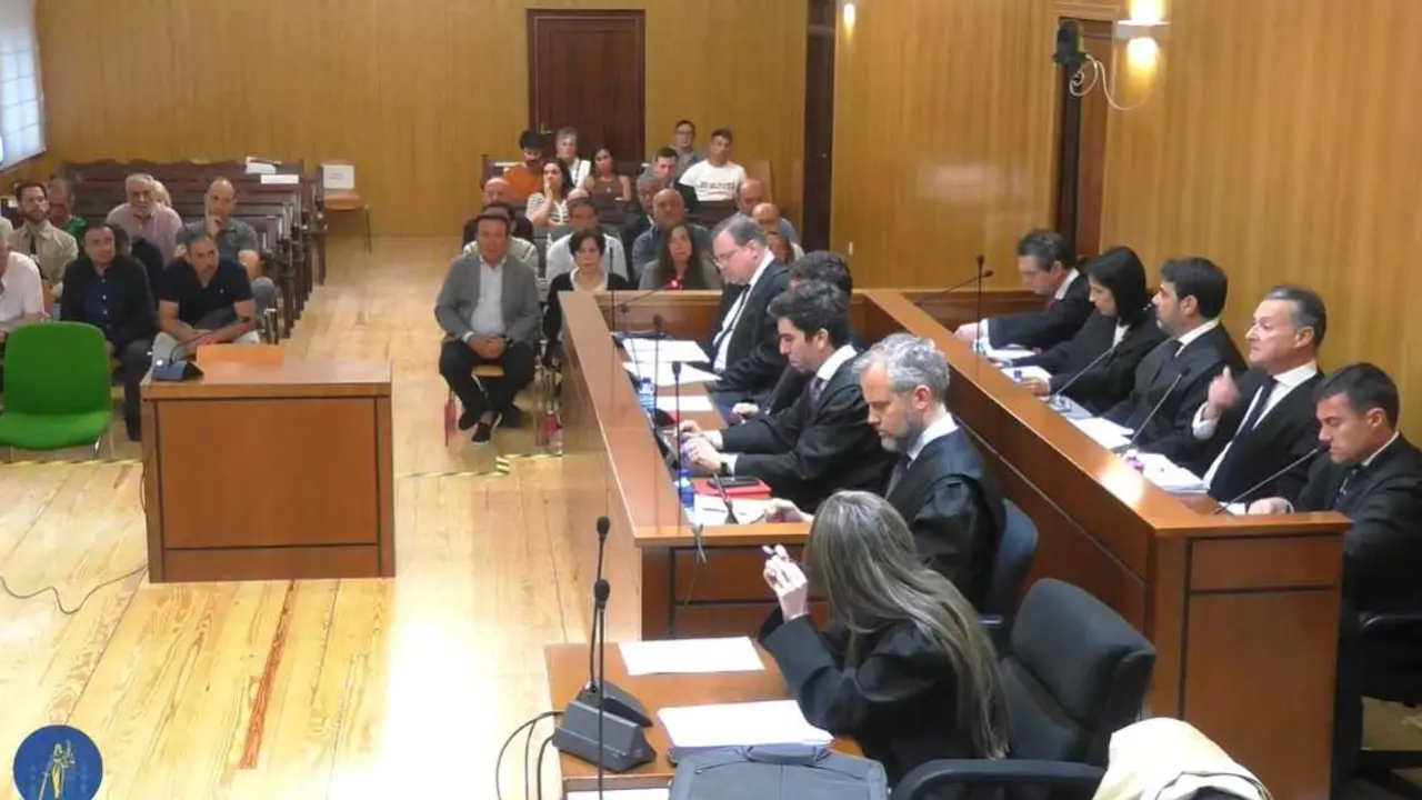 Las defensas contin&uacute;an con su exposici&oacute;n de informes en el juicio por el 'caso ata&uacute;des' en la Audiencia de Valladolid.