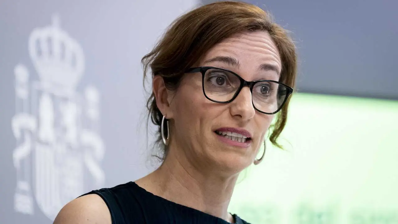 La ministra de Sanidad, M&oacute;nica Garc&iacute;a, durante la celebraci&oacute;n de la presentaci&oacute;n del &lsquo;Informe: Estado de salud y uso del sistema sanitario por la poblaci&oacute;n migrante en Espa&ntilde;a&rsquo;, a 1 de junio de 2026, en Madrid (Espa&ntilde;a). Este acto se enmarca en la hoja de r