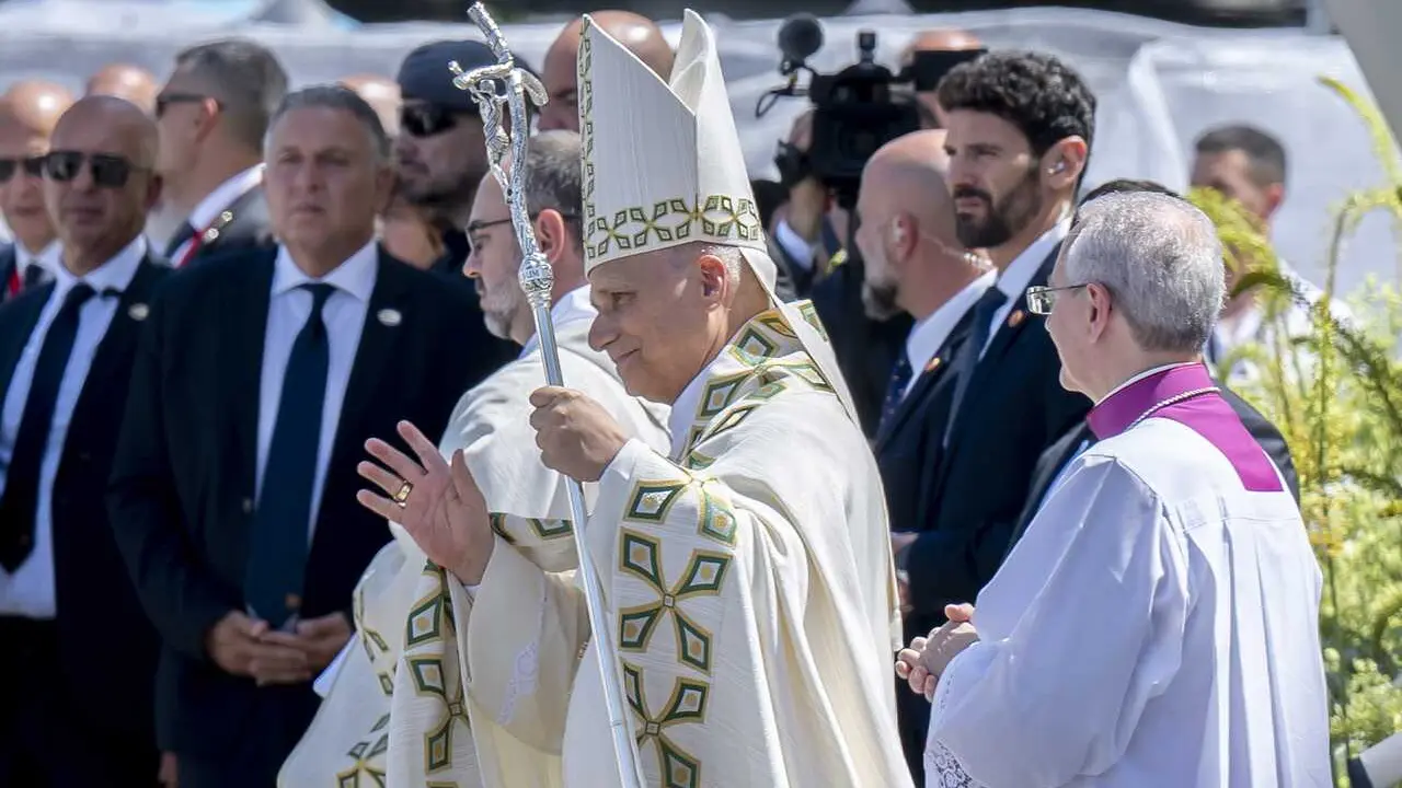 El Papa Le&oacute;n XIV preside la misa de Corpus Christi, en la plaza de Cibeles, a 7 de junio de 2026, en Madrid (Espa&ntilde;a). 