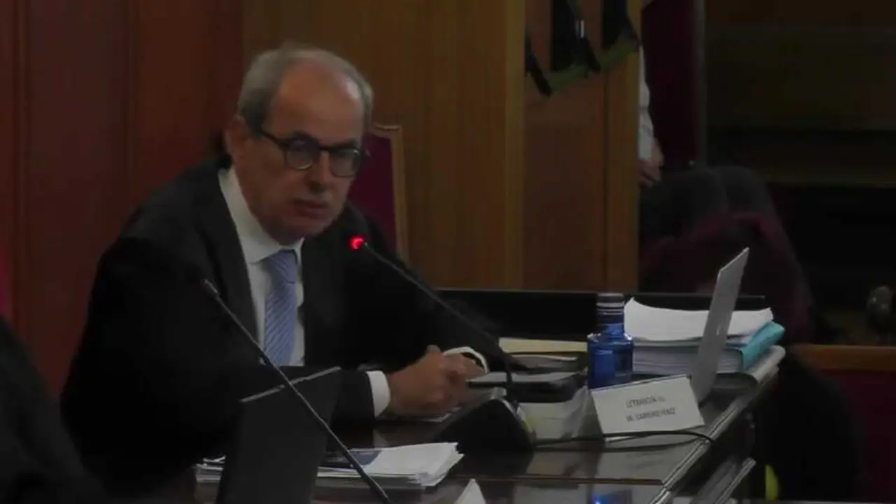 El abogado de Luis Carrero, Salvador Morillas, presenta los informes finales en el juicio por la contrataci&oacute;n de David S&aacute;nchez en la Diputaci&oacute;n de Badajoz