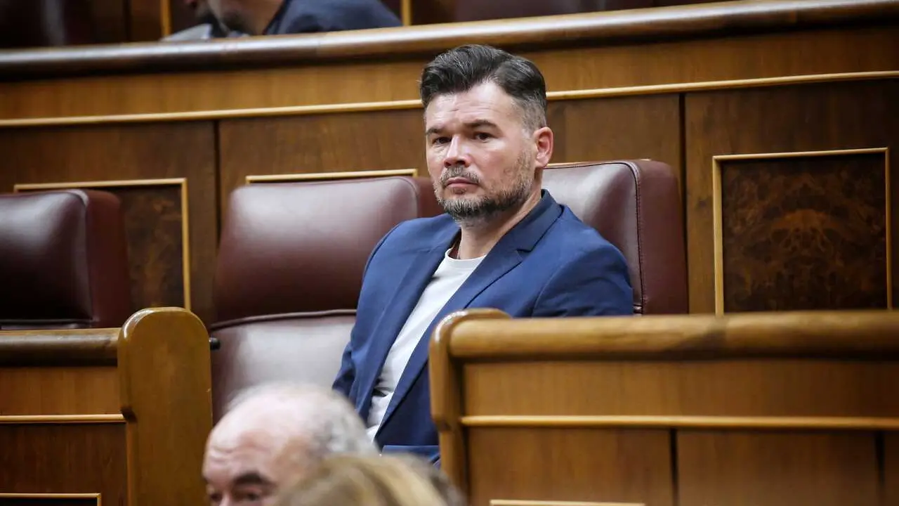 Archivo - El portavoz de ERC en el Congreso, Gabriel Rufi&aacute;n, durante una sesi&oacute;n plenaria 