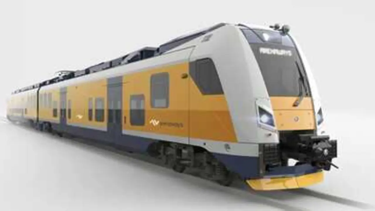 Archivo - Tren de Arenaways, participado al 33% por Serena.