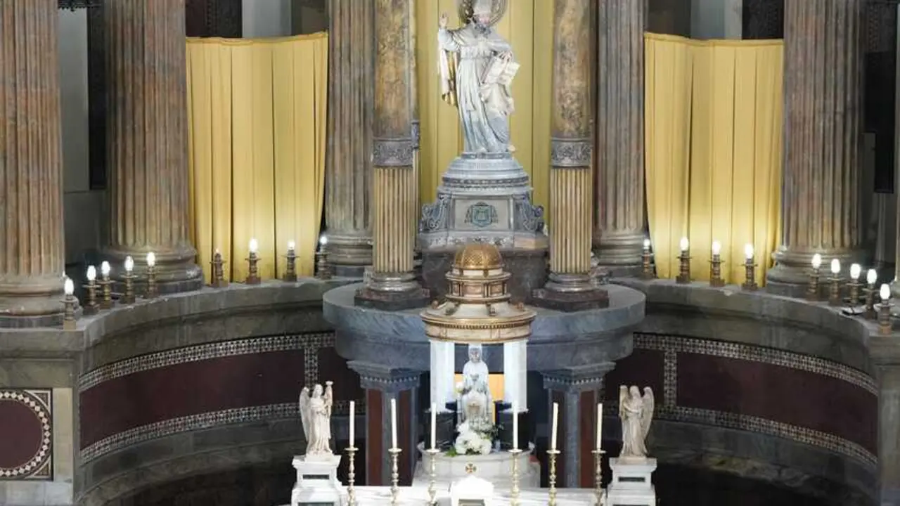 El Papa en la iglesia