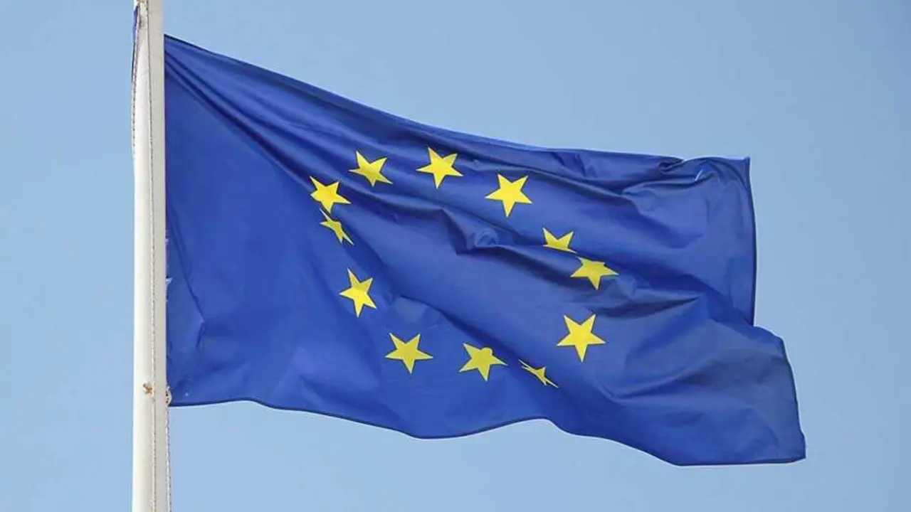 Archivo - Bandera de la Uni&oacute;n Europea