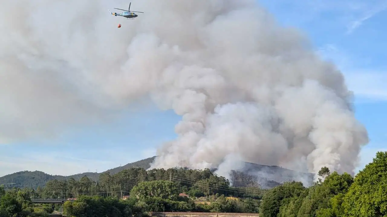 Incendio registrado en Padr&oacute;n.
