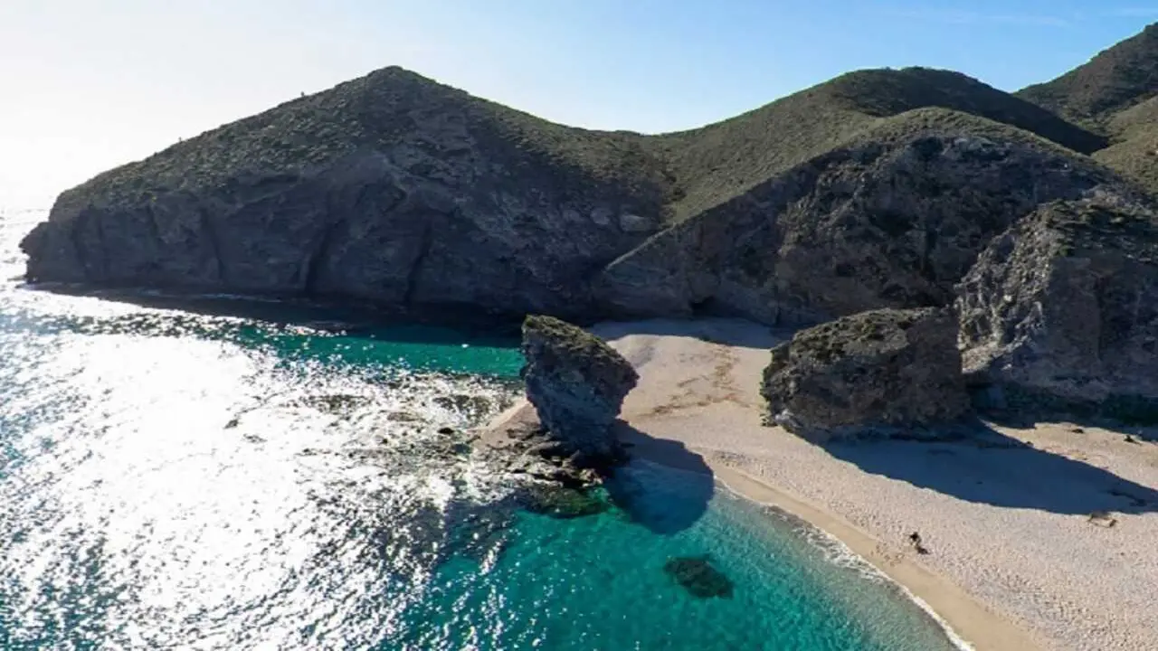 Archivo - Playa de los Muertos, en Carboneras (Almer&iacute;a).