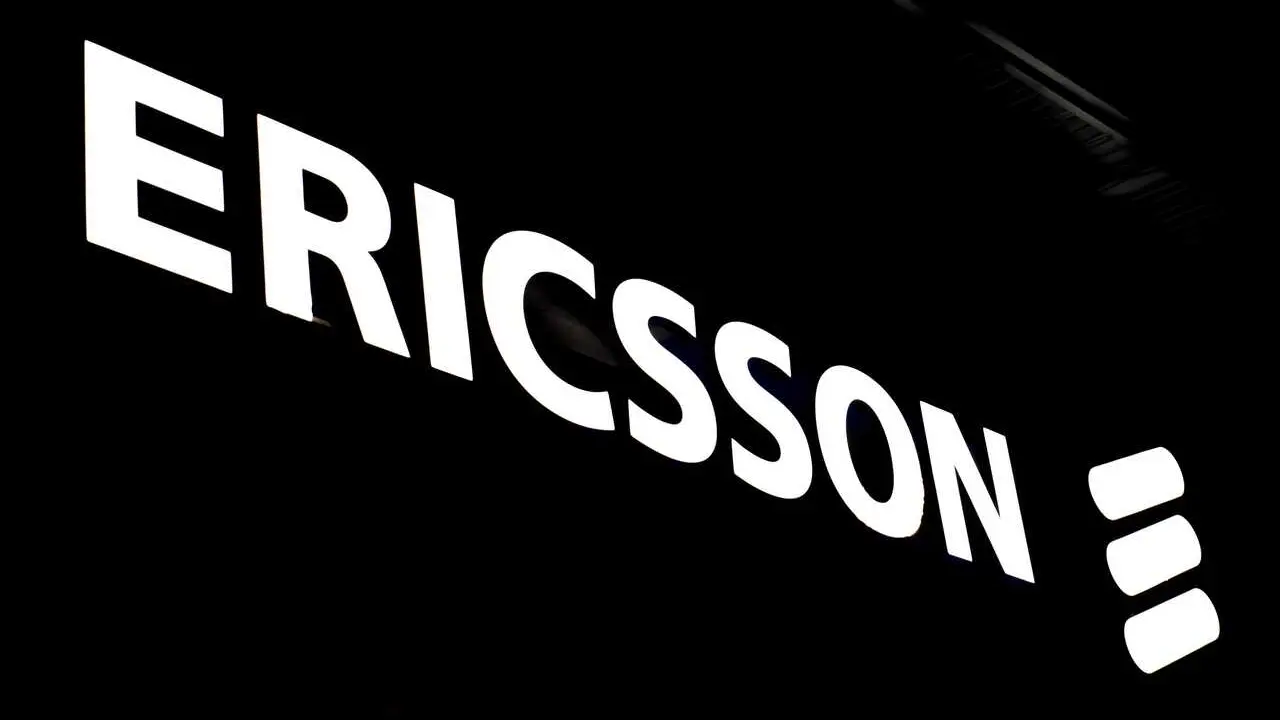 Archivo - FILED - 01 March 2022, Spain, Barcelona: The Ericsson logo shines in front of a pavilion during the Mobile World Congress trade fair. Photo: Matthias Oesterle/ZUMA Press Wire/dpa