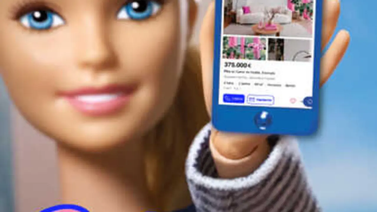 Barbie se muda con Fotocasa