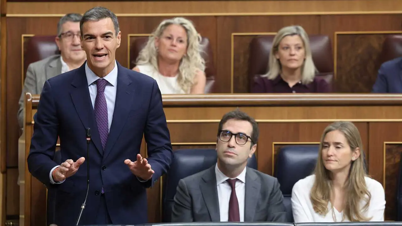 El presidente del Gobierno, Pedro S&aacute;nchez, en una sesi&oacute;n de control 