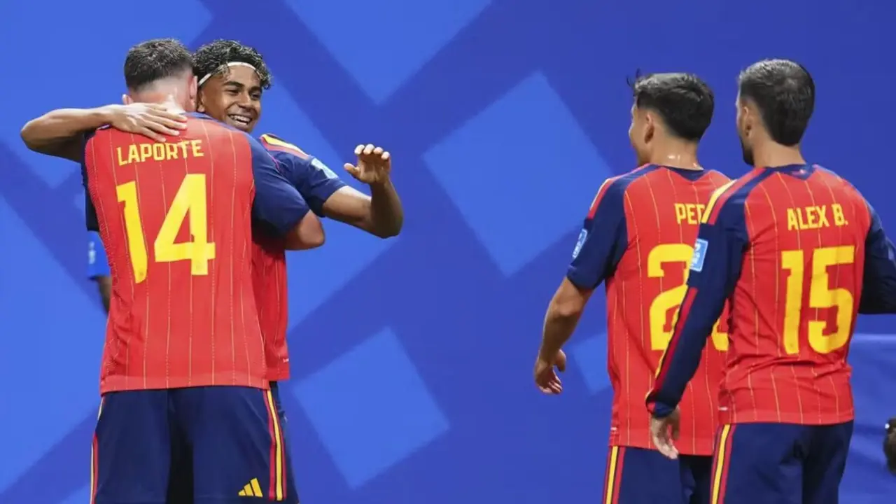 Espa&ntilde;a despeja los fantasmas de su debut con goleada a Arabia Saud&iacute;