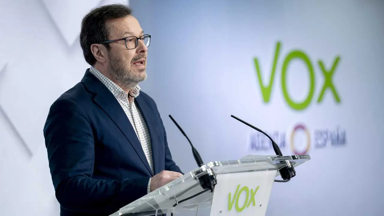 Archivo - El portavoz de Vox, Jos&eacute; Antonio F&uacute;ster, durante una rueda de prensa posterior a la reuni&oacute;n del Comit&eacute; de Acci&oacute;n Pol&iacute;tica de Vox