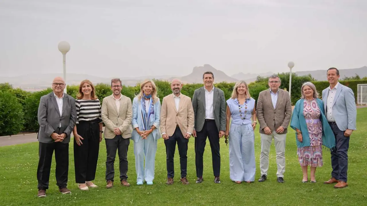 El delegado del Gobierno de Espa&ntilde;a en Andaluc&iacute;a, Pedro Fern&aacute;ndez, en comisi&oacute;n.