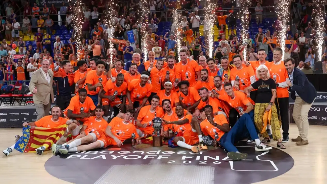 Valencia Basket celebra su t&iacute;tulo de la Liga Endesa