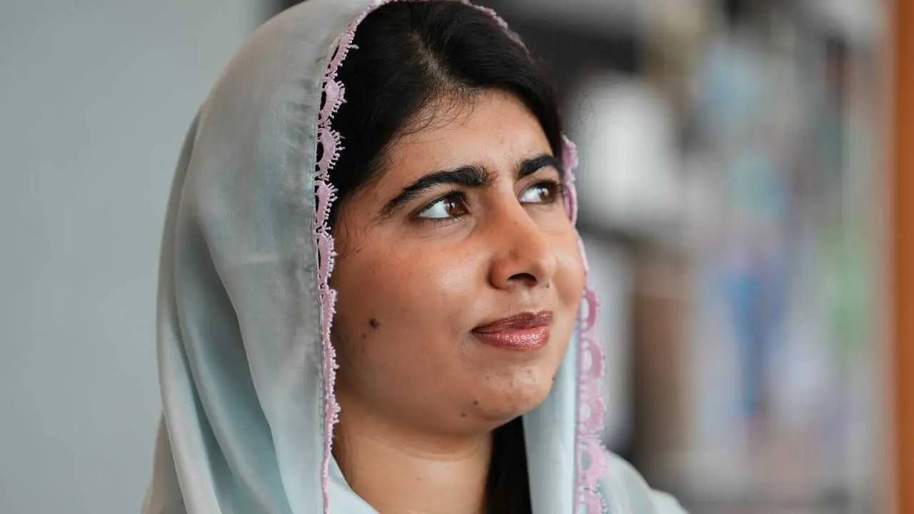 Archivo - 23 September 2024, US, New York: Pakistani activist Malala Yousafzai takes part in a bilateral meeting with Canadian Prime Minister Justin Trudeau at the United Nations headquarters. Photo: Sean Kilpatrick/Canadian Press via ZUMA Press/dpa
