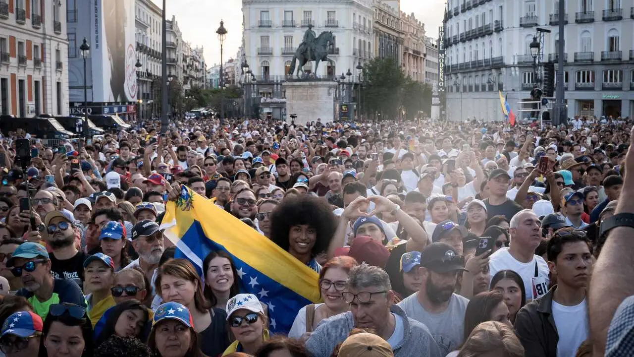 Archivo - La di&aacute;spora venezolana en la Puerta del Sol, a 18 de abril de 2026, en Madrid (Espa&ntilde;a).