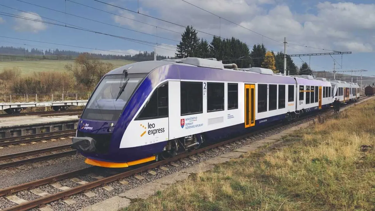 Archivo - Tren de Leo Express (Renfe)