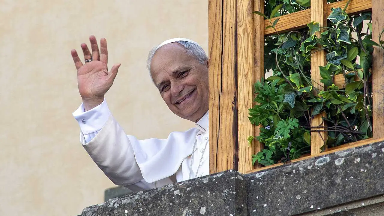 Archivo - El Papa Le&oacute;n en la residencia de Castel Gandolfo durante el verano pasado.