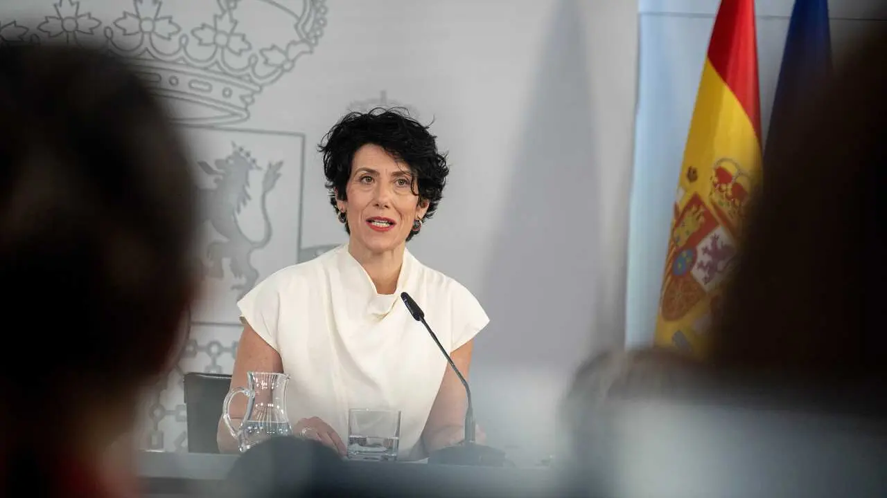 La ministra Portavoz, Elma Saiz, durante una rueda de prensa tras el Consejo de Ministros, a 29 de junio de 2026, en Madrid (Espa&ntilde;a). 
