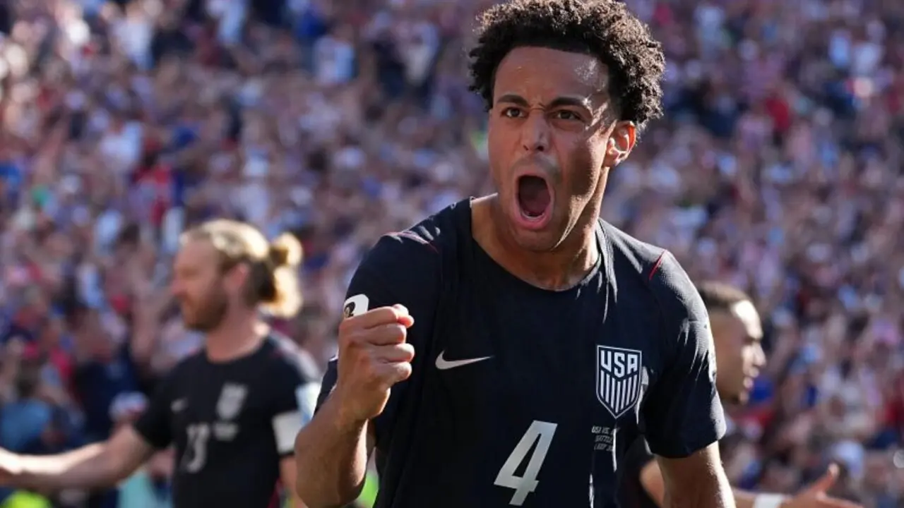 Malik Tillman celebrando un gol en el Estados Unidos - B&eacute;lgica del Mundial 2026 ABBIE PARR ABBIE PARR