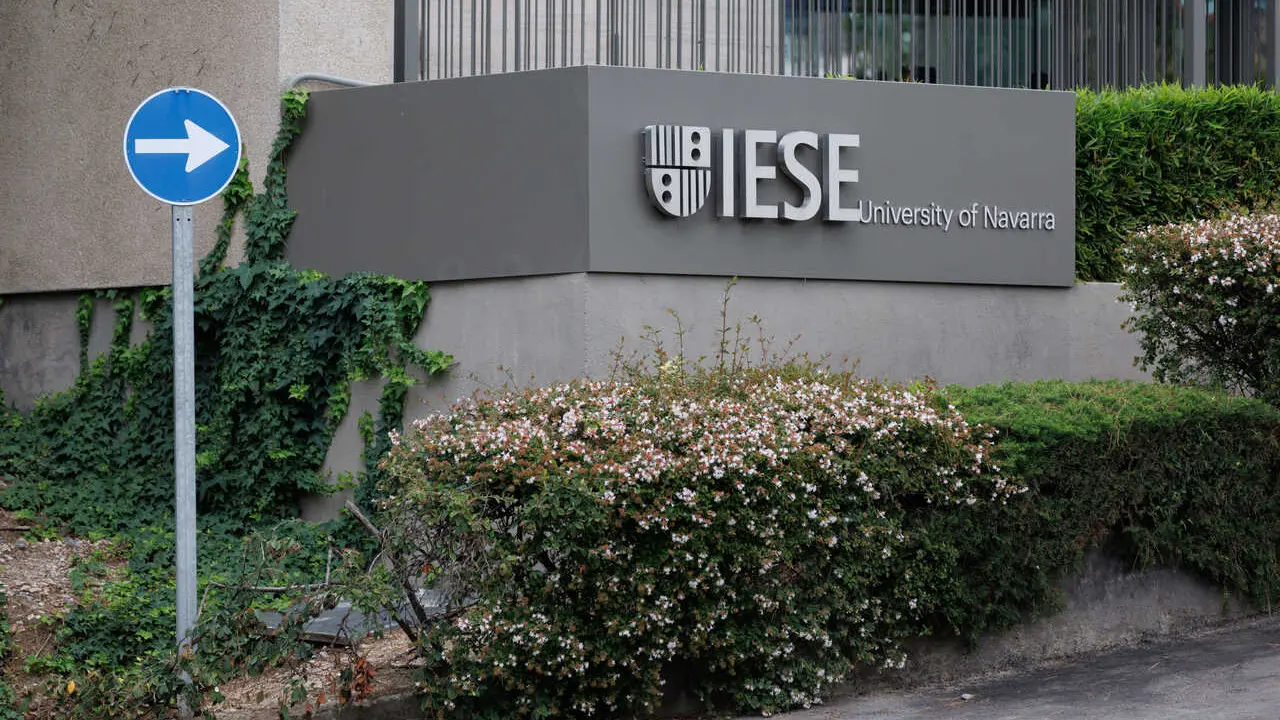 Archivo - Fachada de la escuela del IESE Business School, a 21 de septiembre de 2023, en Madrid (Espa&ntilde;a). El IESE Business School es una escuela de negocios de la Universidad de Navarra con sedes en Barcelona, Madrid, Nueva York y M&uacute;nich.