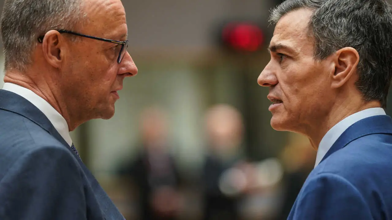 Archivo - El canciller alem&aacute;n, Friedrich Merz, y el presidente del Gobierno espa&ntilde;ol, Pedro S&aacute;nchez, en imagen de archivo 