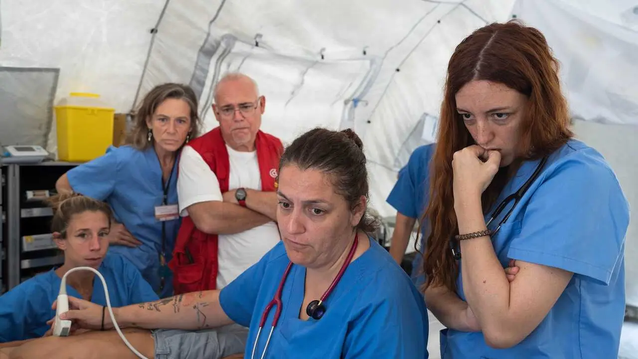 Personal del hospital START de la AECID durante su despliegue en Venezuela tras los terremotos