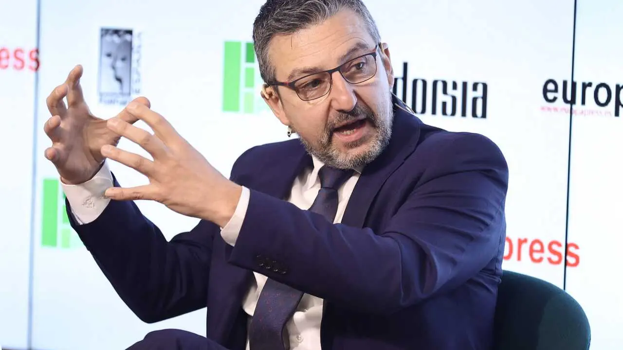 Archivo - El presidente de El Foro Espa&ntilde;ol de Pacientes, Andoni Lorenzo, interviene en el Encuentro digital 'El COVID, sus da&ntilde;os colaterales: el insomnio, su tratamiento y su impacto en la salud mental', en Meeting Place de Castellana, a 18 de marzo de 20