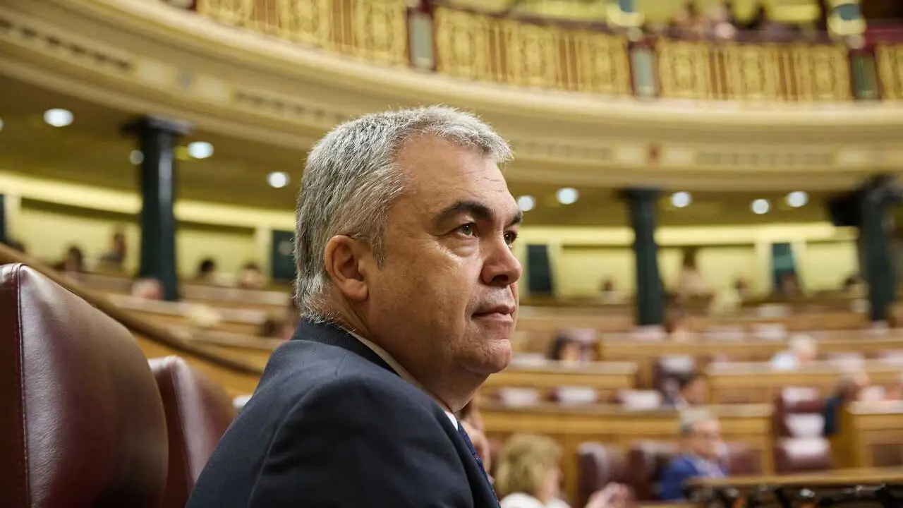 Archivo - El exsecretario de Organizaci&oacute;n del PSOE Santos Cerd&aacute;n, durante una sesi&oacute;n plenaria en el Congreso de los Diputados, a 12 de junio de 2025, en Madrid.