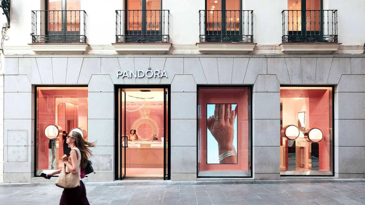 Archivo - Tienda de Pandora en Madrid