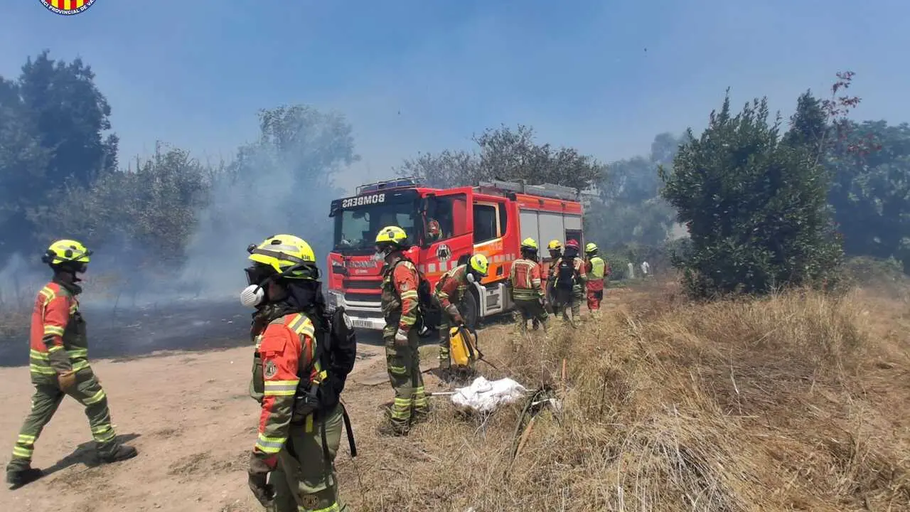 Estabilizado el incendio forestal de Manises