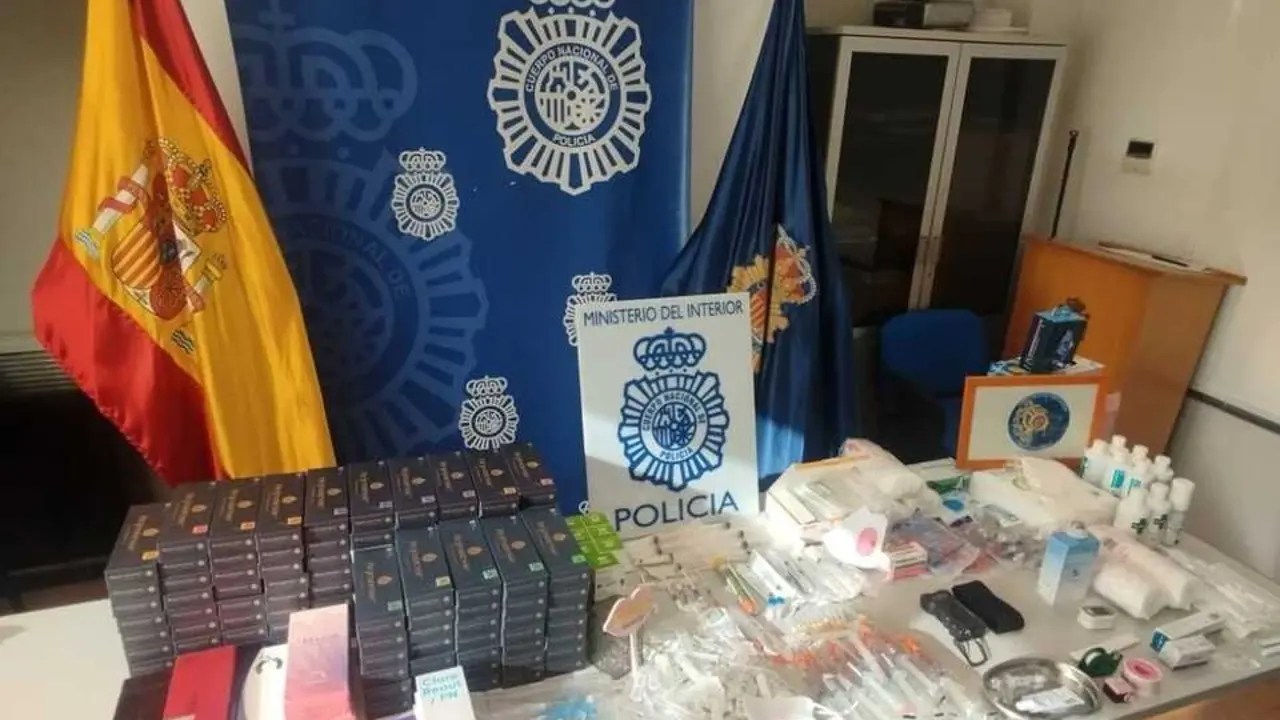 Investigan una cl&iacute;nica de est&eacute;tica ilegal itinerante que operaba desde apartamentos tur&iacute;sticos
