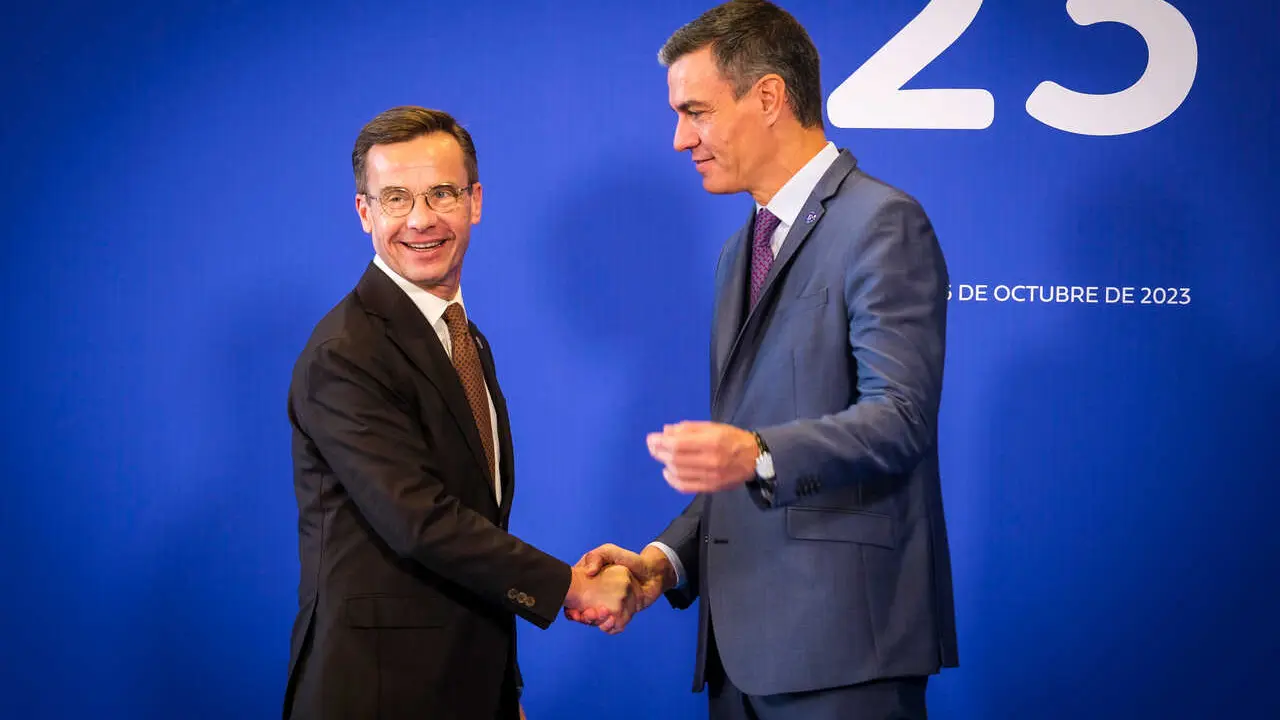 Ulf Kristersson with Pedro Sanchez. The various European heads of state met at an informal summit of the European Economic Community.