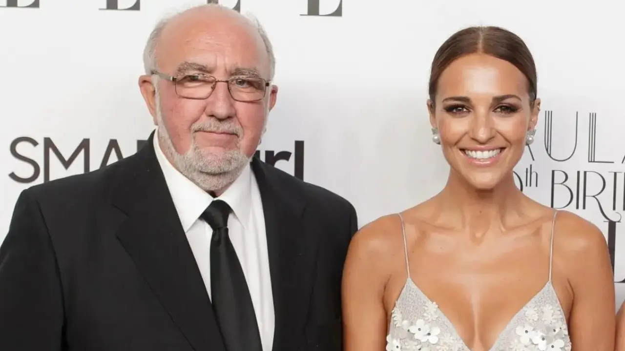 Paula Echevarr&iacute;a junto a su padre