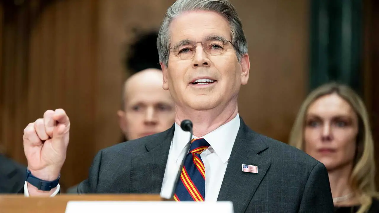Archivo - 05 February 2026, US, Washington: US Treasury Secretary Scott Bessent speaks at a hearing of the Senate Banking, Housing, and Urban Affairs Committee at the US Capitol in Washington. Photo: Michael Brochstein/ZUMA Press Wire/dpa