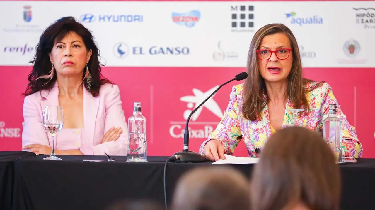 La ministra de Igualdad, Ana Redondo (i), y la delegada del Gobierno contra la Violencia de G&eacute;nero, Carmen Mart&iacute;nez Perza (d).