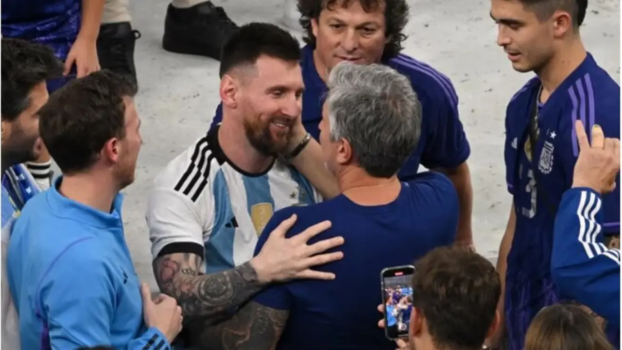 Jorge Messi, padre y representante de Leo Messi, falleci&oacute; a los 68 a&ntilde;os.