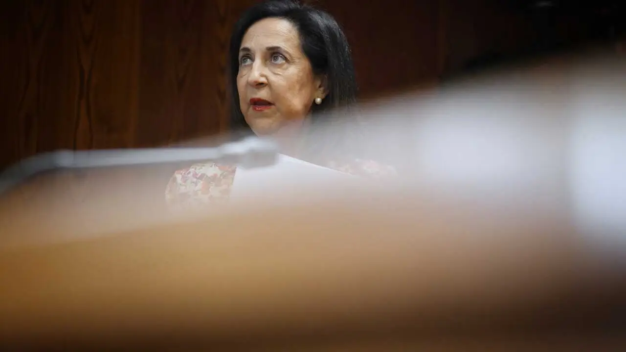 Archivo - La ministra de Defensa, Margarita Robles, comparece en la Comisi&oacute;n de Defensa, en el Senado, a 27 de junio de 2025, en Madrid (Espa&ntilde;a). 