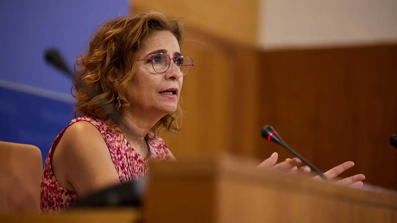 Archivo - La secretaria general del PSOE-A, Mar&iacute;a Jes&uacute;s Montero, en rueda de prensa. (Foto de archivo).