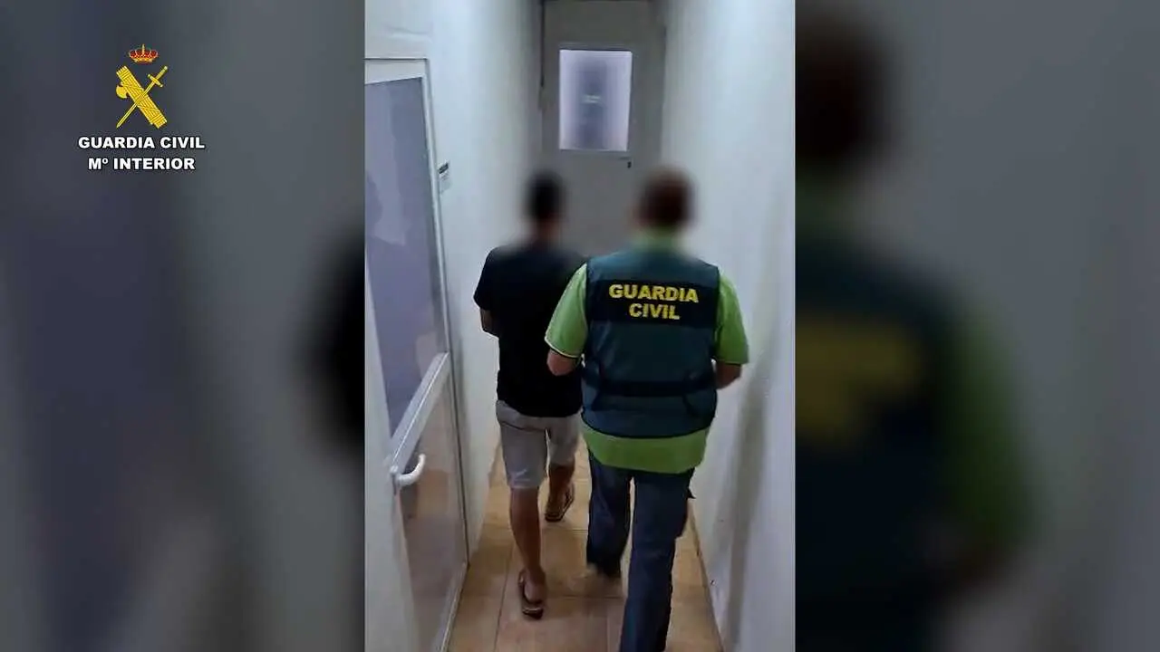 Detenido en Granada por usar la tarjeta bancaria de un familiar para sacar dinero en tres cajeros autom&aacute;ticos
