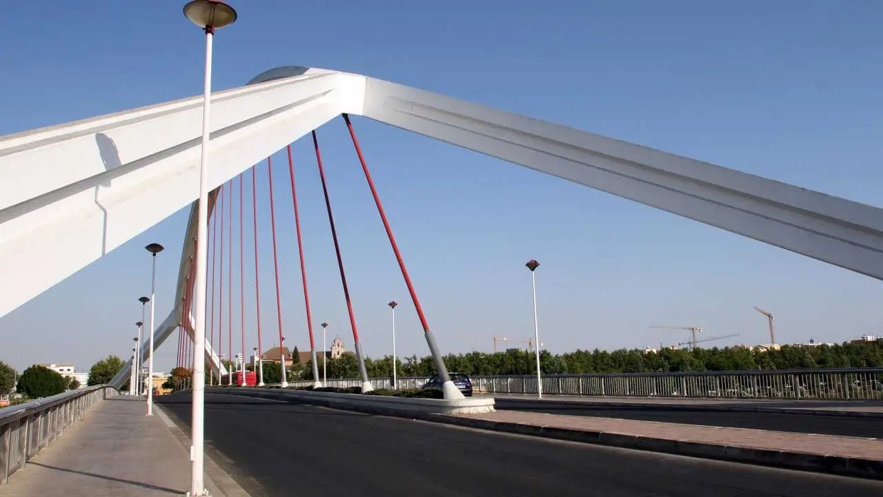 Archivo - Puente de la Barqueta.